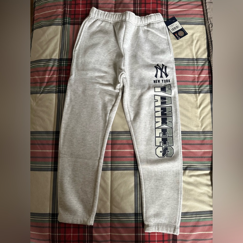 NWT MLB youth M 10/12 New York Yankees Sweatpants